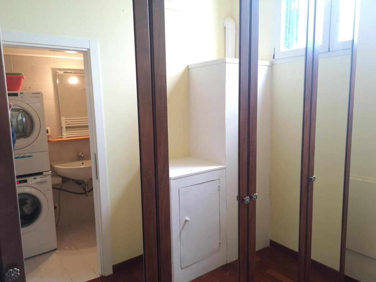 Porta A Mare, Free Parking Apartment Livorno Luaran gambar